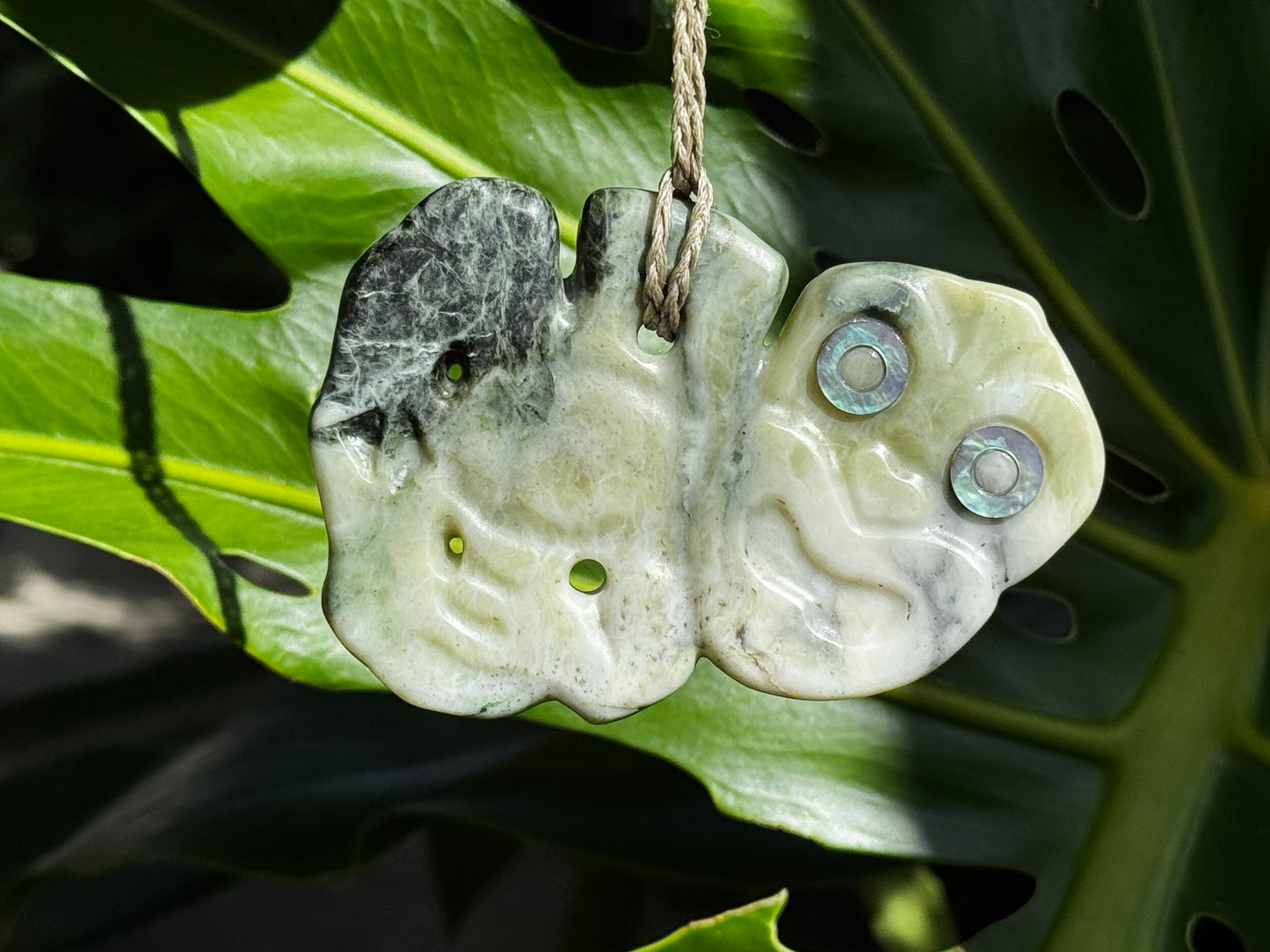 Pounamu Hei Tiki - Horo Mohoua