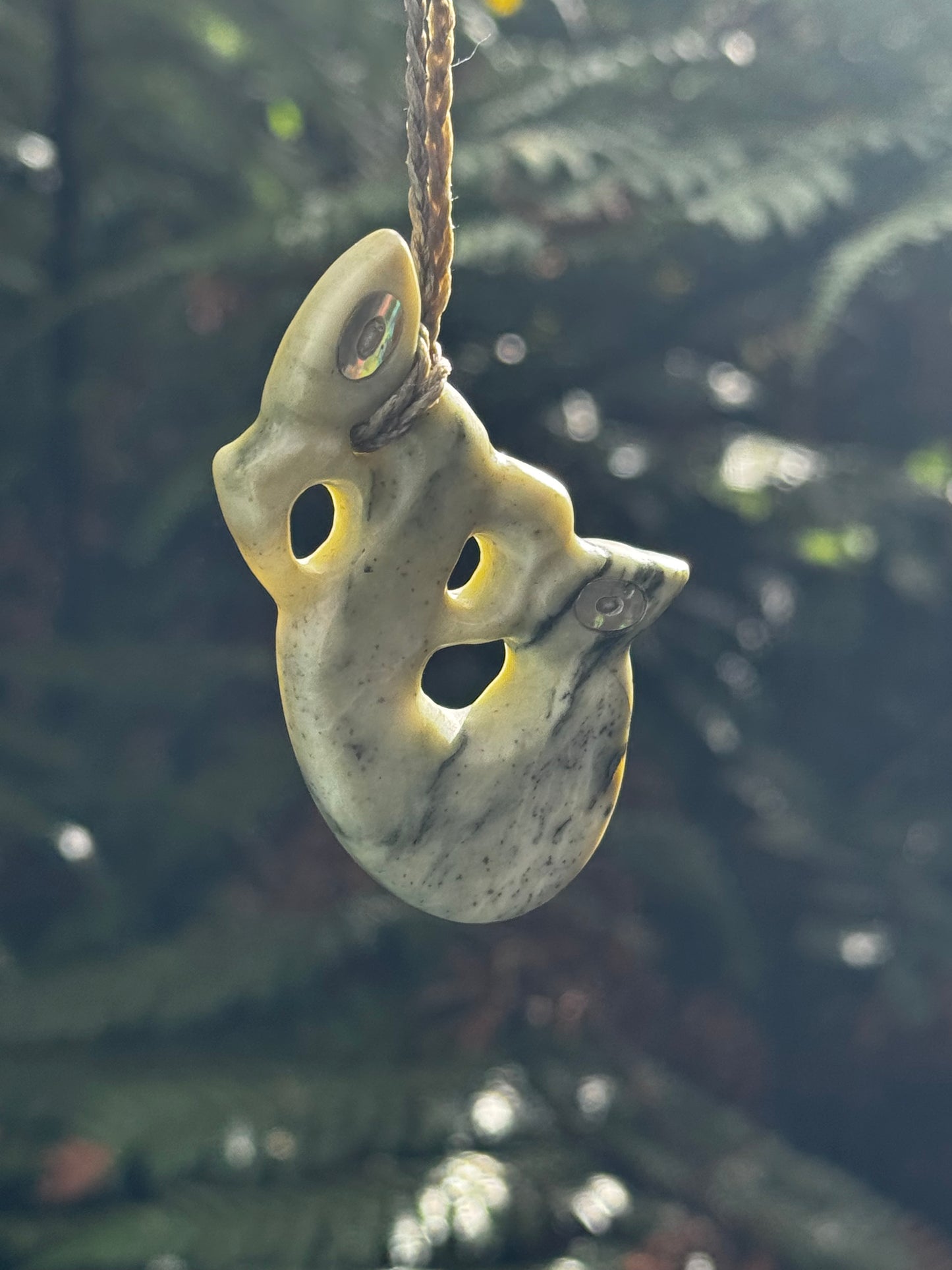 New Zealand Pounamu Manaia Kōmaru