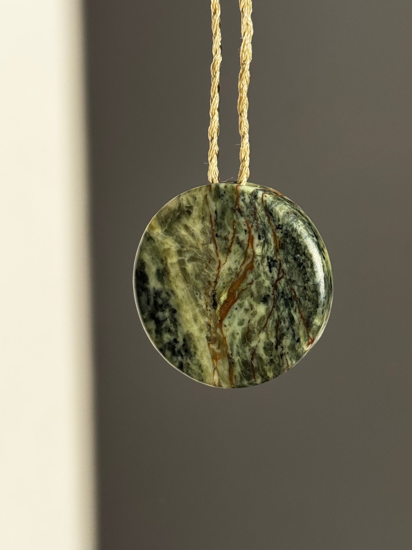 Pounamu Porohita (Disc) Pendant - Tasman