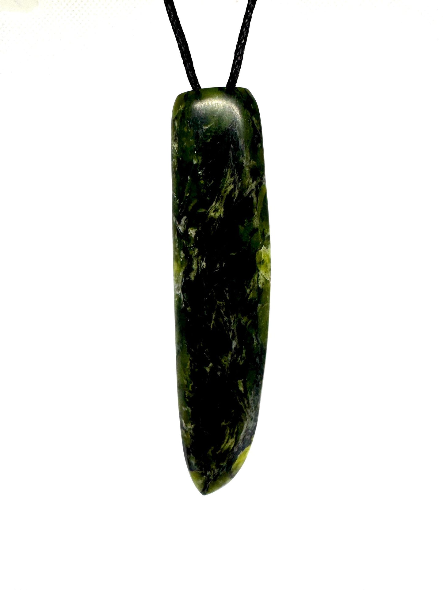 New Zealand Pounamu Niho Pendant - O’JADE